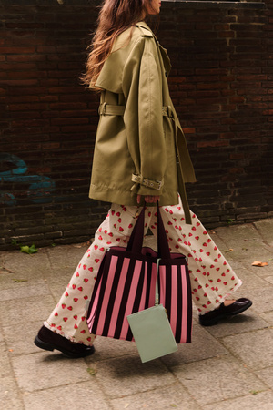 Torba shopper chocolate + bubblegum The Sticky sis club