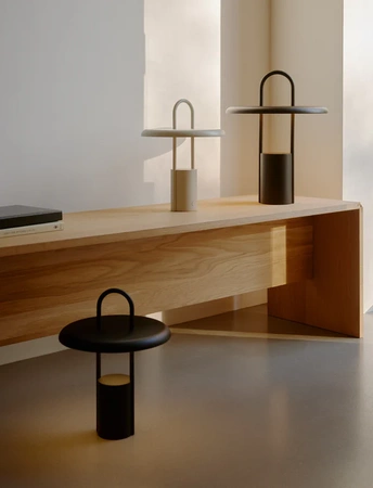 Lampa LED Pier czarna Stelton