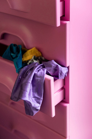 Komoda z 8 szufladami różowa HK Living