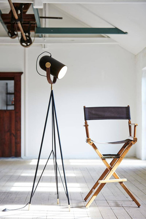 Lampa podłogowa Carronade czarna Le Klint