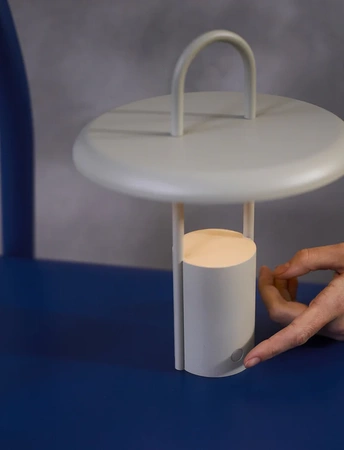 Lampa LED Pier piaskowa Stelton