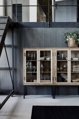 Witryna Harmony S House Doctor