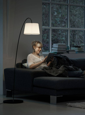 Lampa podłogowa Snowdrop Le Klint