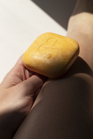 Naturalne mydło w kostce nawilżenie i blask ~ MANGO Soap for globe