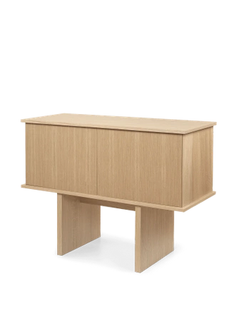 Komoda Stilt Sideboard niska ferm LIVING
