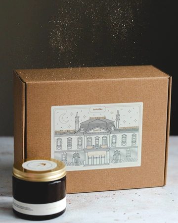 Świeca sojowa Rubinowa Noc 250 ml Jaskółka