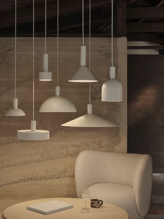 Lampa wisząca Socket Pendant Bell biała ferm LIVING