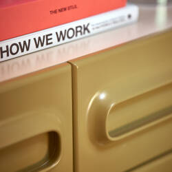 Szafka RTV Space zielona/kremowa HK Living