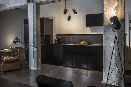 Lampa podłogowa Carronade czarna Le Klint