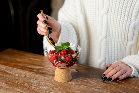 Komplet 2 miseczek na przekąski 380 ml Vilagio Vialli Design