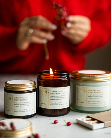 Świeca sojowa Zimowa Noc Przy Kominku Jaskółka