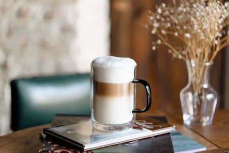 Komplet 2 szklanek z podwójną ścianką Carbon 350 ml Vialli Design