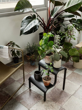 Stołek Up Step czarny ferm LIVING