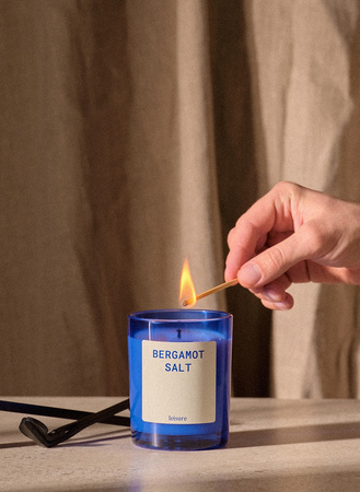Świeca zapachowa Bergamot & Salt Leisure