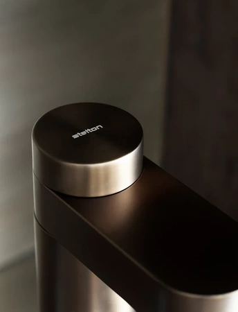 Saturator do wody Brus brązowy Stelton