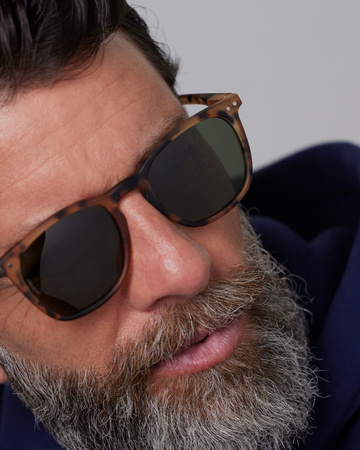 Okulary przeciwsłoneczne #E light tortoise polarized IZIPIZI