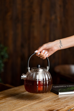 Zaparzacz do herbaty 1000ml srebrny Volare Vialli Design