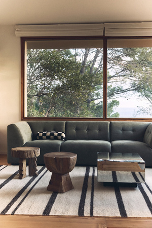 Stołek Arched drewniany Hk living