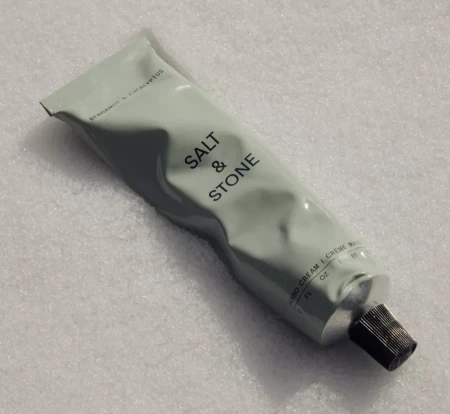 Nawilżający krem do rąk Bergamot & Hinoki Salt & Stone