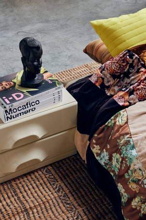 Skrzynia z 2 szufladami kremowa HK Living