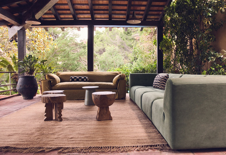 Stołek Arched drewniany Hk living