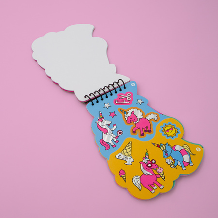 ZESZYT KREATYWNY Z NAKLEJKAMI - LILY OMY