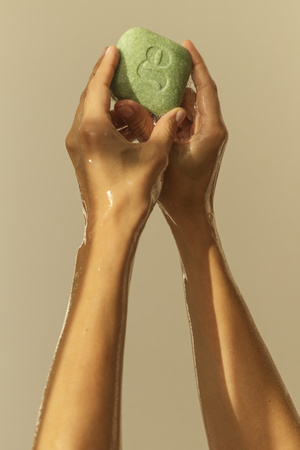 Naturalne mydło w kostce do skóry suchej ~ RICH Soap for globe