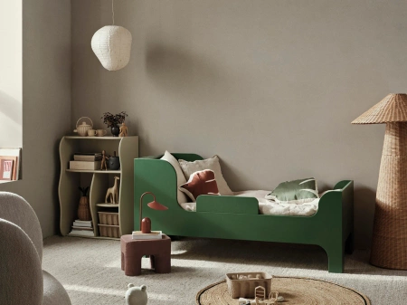 Łóżko Sill Junior Bed zielone ferm LIVING