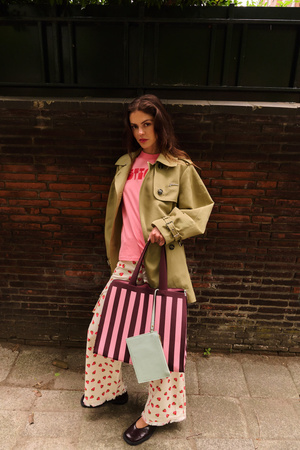 Torba shopper chocolate + bubblegum The Sticky sis club