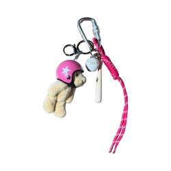 Brelok zawieszka do torebki Miś w różowym kasku Louisa lee