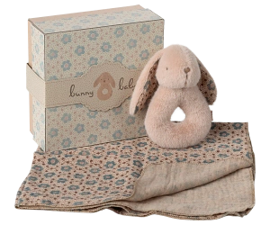 Zestaw prezentowy - grzechotka i pieluszka bunny Maileg